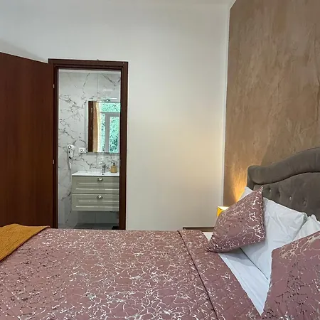 Πανσιόν Facile Casa Stazione 3*
