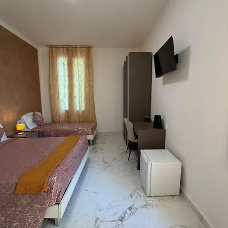 Facile Casa Stazione 3*